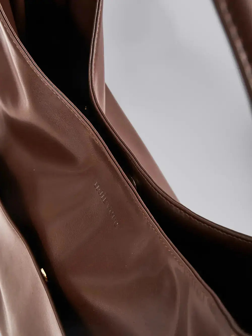 Noir Essence | Bolso Volviria