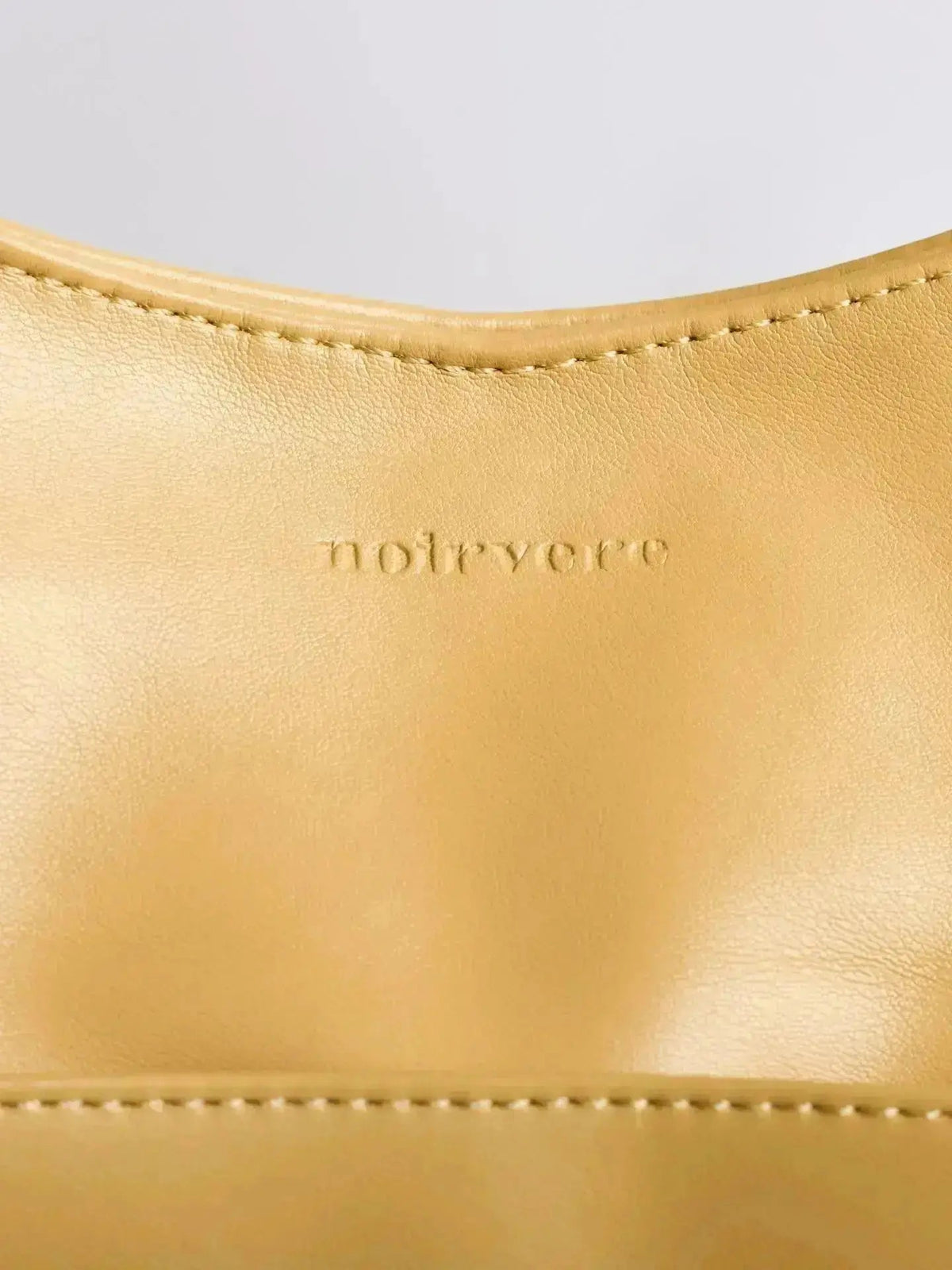 Noir Essence | Bolso Volviria
