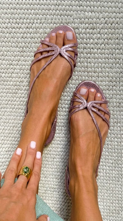 Ginevra | Sandalias doradas para una refinada elegancia veraniega