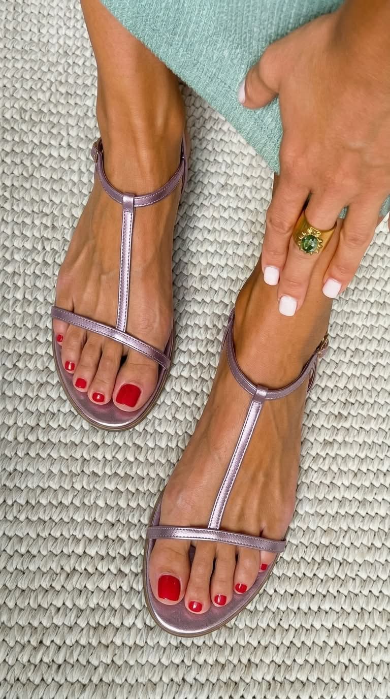 Rosalba | Sandalias Doradas para la Primavera