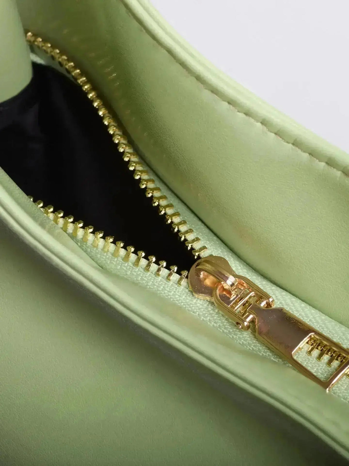 Noir Essence | Bolso Volviria