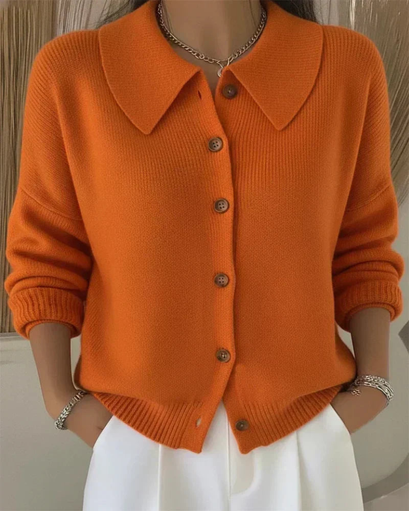 Vespera | Cardigan suave con cuello abotonado