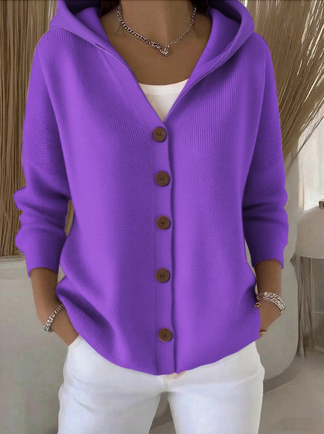 Darienne Cardigan de Punto con Capucha y Botones – Elegancia y Comodidad