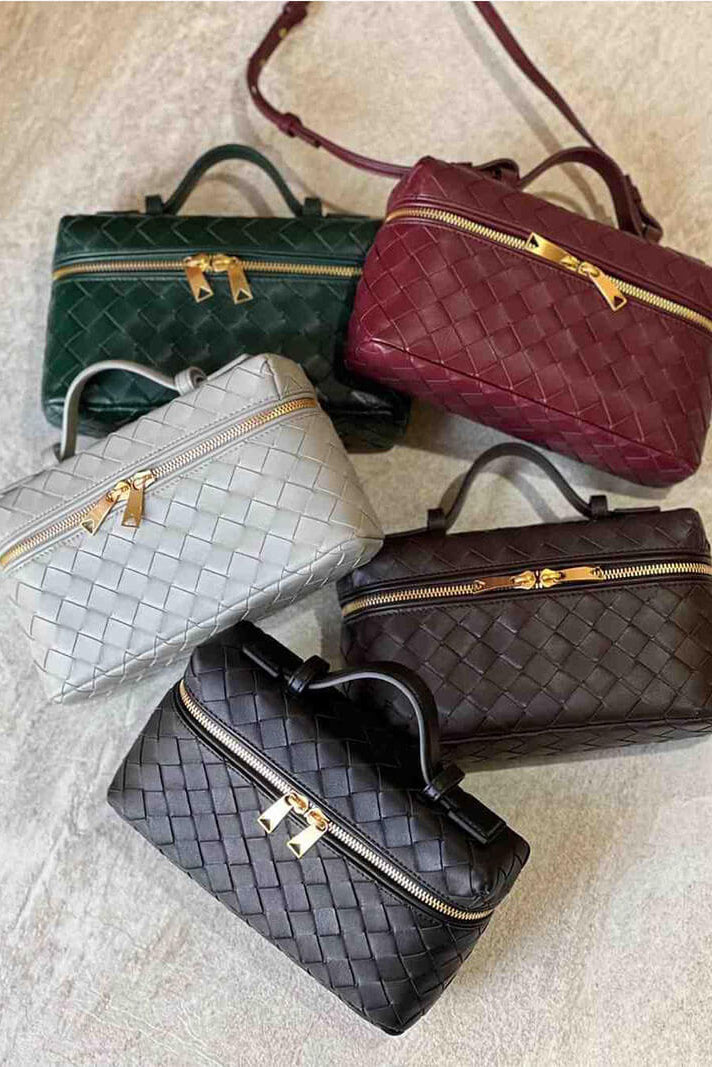 Bolso mini negro mujer elegante – bolso compacto cuero vegano tejido con detalles dorados
