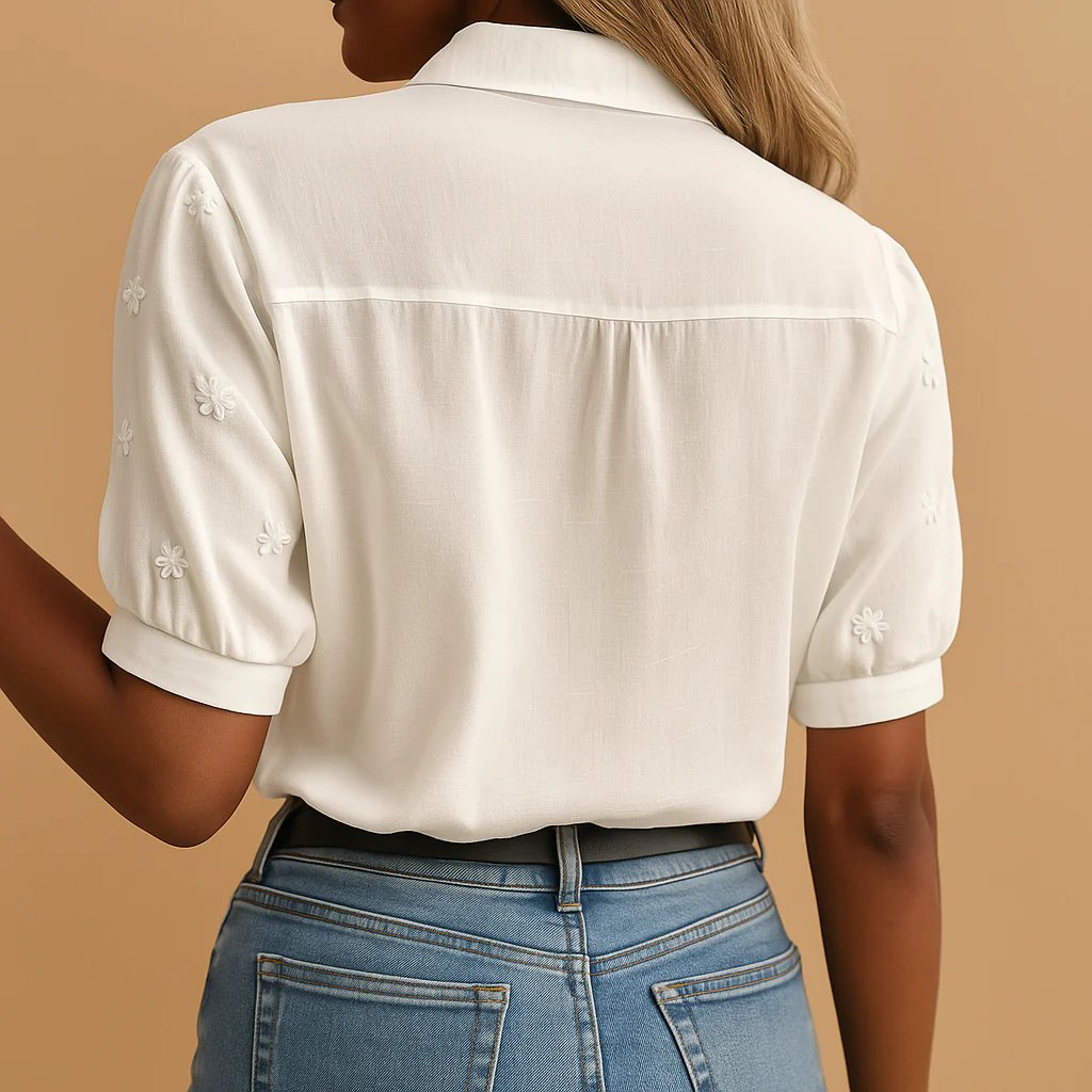 Blusa mujer elegante con bordados florales delicados