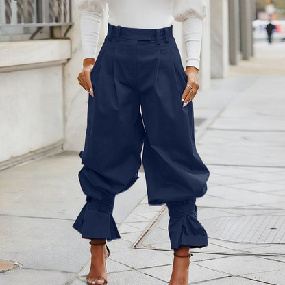 Pantalón plisado de mujer con puños acampanados elegantes