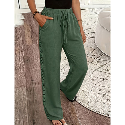 Pantalón mujer fluido con encaje lateral y cintura ajustable